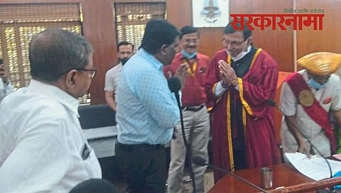 Mayor Satish Kulkarni