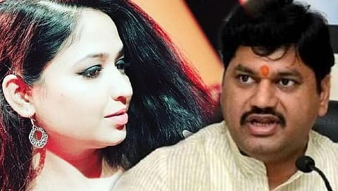 Renu Sharma, Dhananjay Munde