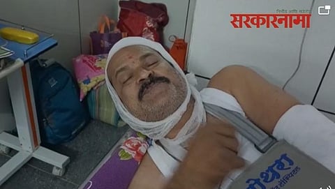 Shiv Sena leader attacked on journalist.