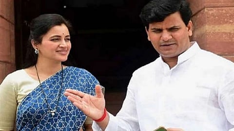 Navneet Rana Ravi Rana latest news, Rana Couple news