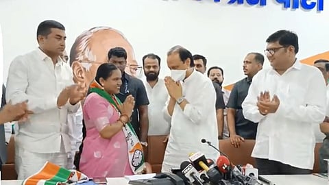 BSP corporator Rajlaxmi karangal joins NCP Latest Marathi News