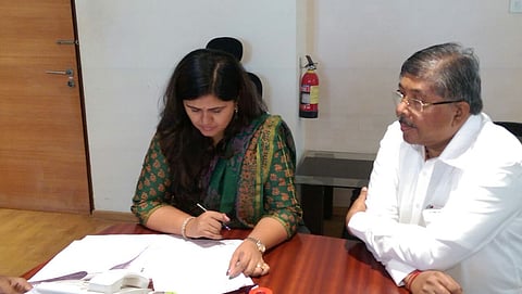 Pankaja Munde News, Chandrakant Patil News