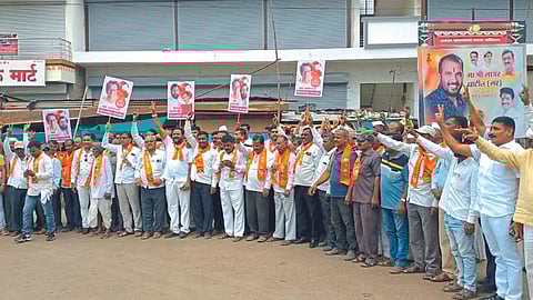 Tarle Desai Supporters