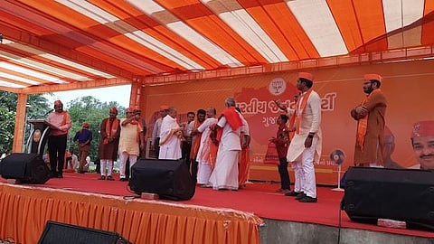 Hardik Patel joins BJP