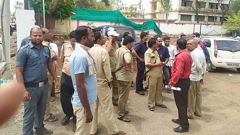 Tophkhana Police station