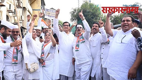 Balasaheb Thorat & Congress leader`s agitaion.