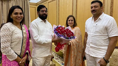 Eknath Shinde | Uddhav Thackeray | Smita Thackeray