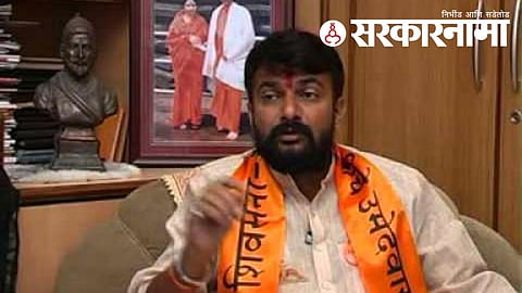 MP Hemant Patil is with Uddhav Thackeray