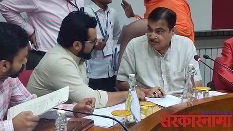 Dr. Amol Kolhe, Nitin Gadkari