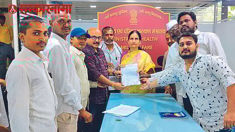 Dr. Bharati Pawar with project affected group