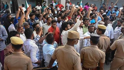 Pune Crime ! पॉपुलर फ्रंट ऑफ इंडियाच्या 60 ते 70 कार्यकर्त्यांवर पुण्यात गुन्हा दाखल