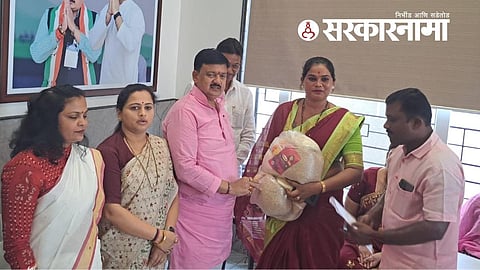 MP Balu Dhanorkar, MLA Pratibha Dhanorkar and Others