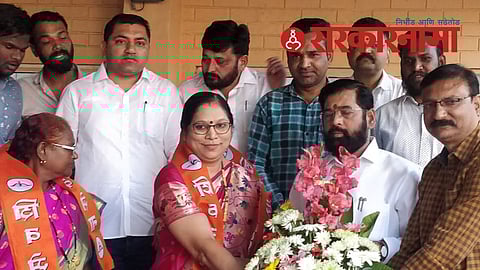 Vaishali Dani with CM Eknath Shinde
