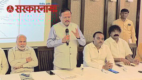 Dr. Subhash Bhamre With BJP leaders