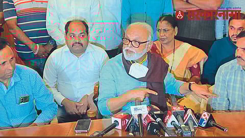 Chhagan Bhujbal with National highway officers