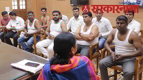 BJP MLA Seema hire With party workers