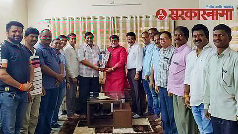 Pramod Pawar joins Shinde group