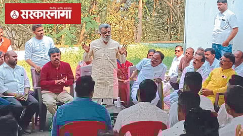 Jayant Dinde in Shivsena meeting