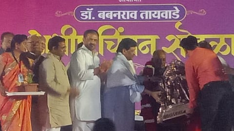 Parinay Fuke, Sunil Kedar, Babanrao Taywade and Others.