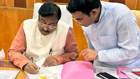 Sudhir Mungantiwar and Parinay Fuke.