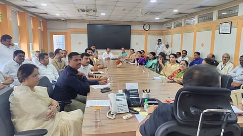 Ashwini Jagtap meeting with PCMC Administrator