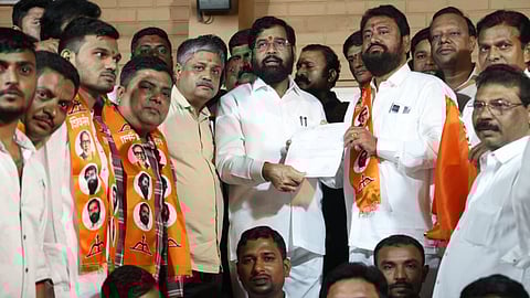 Arvind More joins Shiv Sena