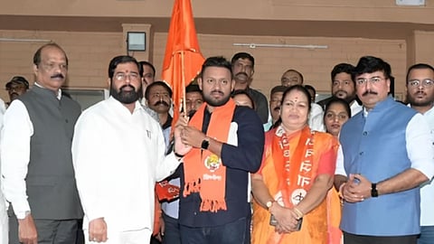 Eknath Shinde, Amey Ghole