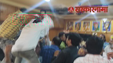 Shivsena supporters fighting