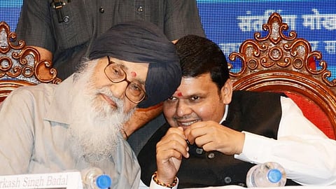 Devendra Fadanvis on Prakashsingh Badal: