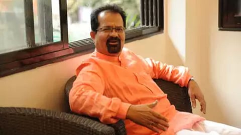 Vishwanath Mahadeshwar Death News