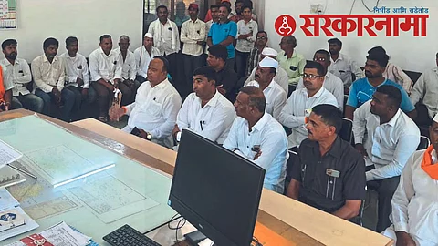 Sambhajiraje Pawar & Shivsena leaders.