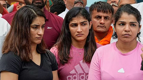 Wrestlers Protest : Sakshi Malik : Vinesh Phogat
