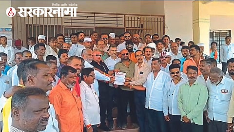 Shivsena delegation at Nandgaon