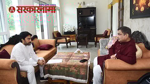 Dhiraj Deshmukh Meets Nitin Gadkari News