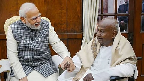 Narendra Modi-HD Deve Gowda