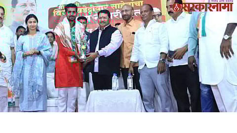 Shivani Wadettiwar, Vijay Wadettiwar and Others