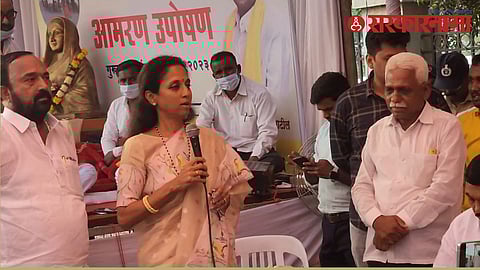 Supriya Sule Meet Dhangar Protesters