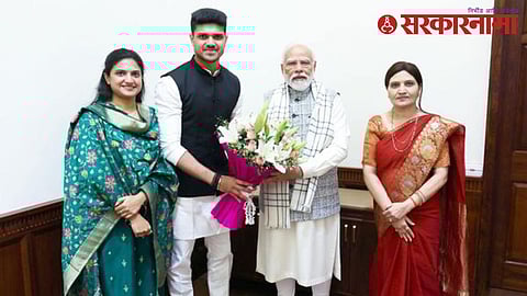 Kalaben Delkar Meet Narendra Modi