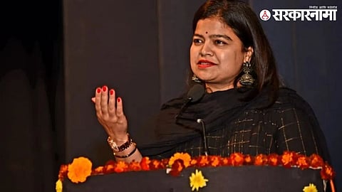 Poonam Mahajan