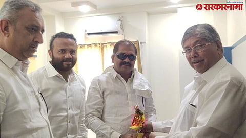 Former MLA Narayan Patil Meet Chandrakant Patil