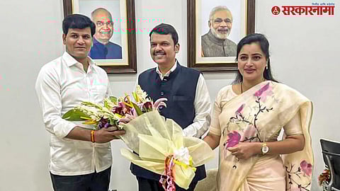 Ravi Rana - Devendra Fadnavis - Navneet Rana.jpg