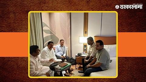 Girish Mahajan with BJP Office bearers