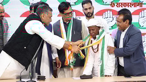 Bhagirath Manjhi joins Congress