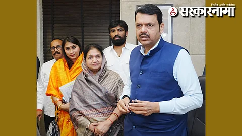Padmajadevi Mohite Patil meet Devendra Fadnavis