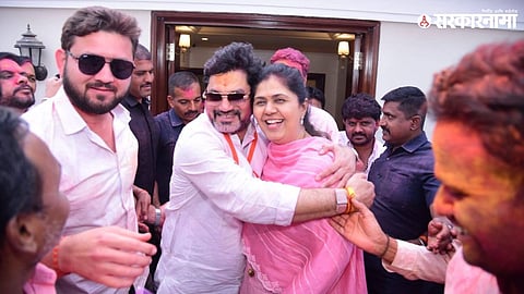 Dhananjay Munde Pankaja Munde .jpg