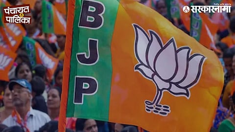 Angry BJP workers protest outside party offices in Maharashtra after ticket denials, targeting MLAs and MPs amid chaos during municipal election nomination filing.