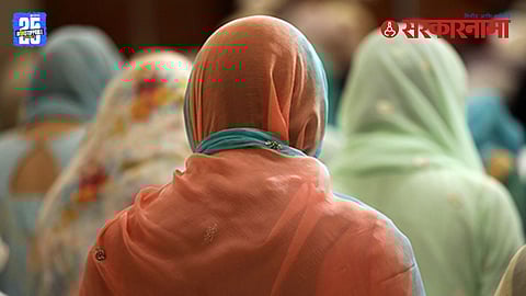 Hindu student allegedly forced to offer namaz in college