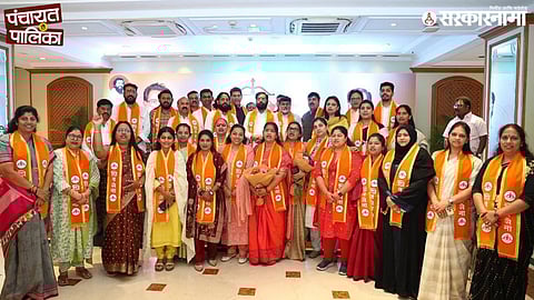 Hotel Politics, Eknath Shinde Interaction with the newly elected corporators