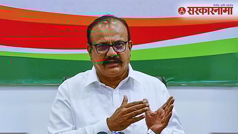 Police intervene as BJP and Congress workers clash outside Congress Bhavan in Pune following controversial remarks and escalating political protests.