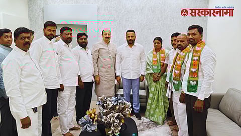 Three Sangola Panchayat Samiti members join BJP in the presence of Guardian Minister Jaykumar Gore, triggering a major political shift ahead of the chairman election.